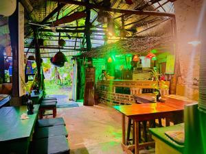 Chamis Place
