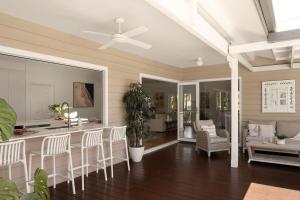 Elegant Queenslander Home with Tropical Pool Area