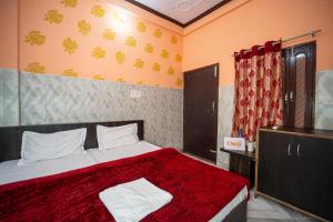 Omji Chintamani Ganesh - 100m from ghat