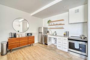 Studio Bliss Dual-Queen Stay in Vibrant Alberta