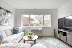 Stay Portland - Exclusive Entire Floor & Instaworthy Local Art