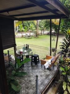 Roomstay "Ghumah Uwan" bilik kayu