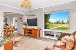 Belle Escapes - Paradise on The River Frontage