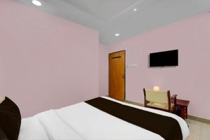 Hotel O Lakdikapul Near Birla Mandir