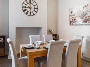 3 Bedroom House By Eason Stays Short Lets Preston