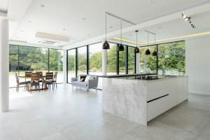 Home Cinema Stunning Barn Retreat