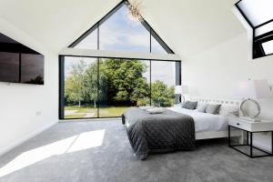 Home Cinema Stunning Barn Retreat