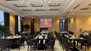 Khách Sạn Á Châu