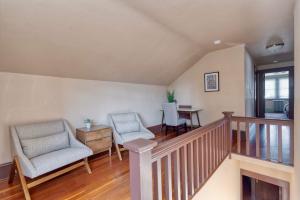 Vintage Craftsman in Byrnes Addition - 99 WalkScore