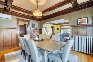 Vintage Craftsman in Byrnes Addition - 99 WalkScore