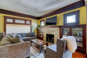 Vintage Craftsman in Byrnes Addition - 99 WalkScore