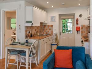 Kingfisher Cottage, 20