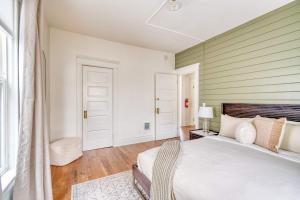 Stay Portland - Renewed Classic Craftsman in SE - 95 WalkScore