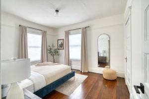 Renovated Craftsman - Fast Wifi - WalkScore 95