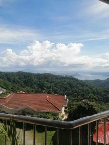 Sang Yoo Mountain View Tagaytay Staycation - Over Looking Of Taal Volcano