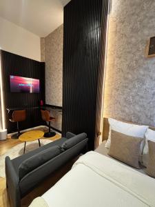 Spacious & Stylish 3 adjacent Bedrooms Stay in Central Ghent