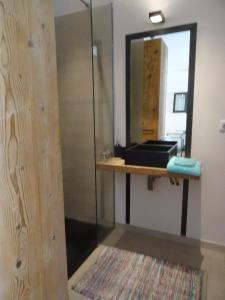 Maisons de vacances Le Nid de la Huppe : photos des chambres