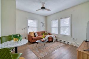 Stay Portland - Mt Tabor Retreat - Local Eateries - Shops - Bars