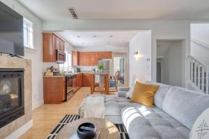 Sunny PDX 2BR - Local Eateries Parks & Espresso