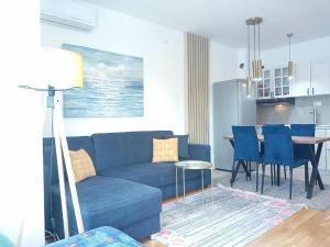 GREEN HILL Lux Apartments