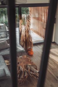 W szczerym lesie - Domek z sauną i jacuzzi w lesie nad Jeziorem Mucharskim