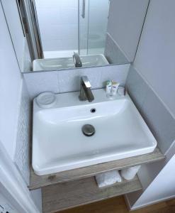 Lyonnais charm Atypical duplex near Part-Dieu station