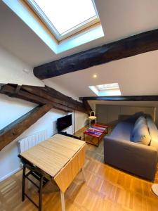 Lovely studio in the 9th arrondissement near the quays