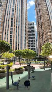 Venice Luxe Escape - Studio Type, 2 beds- Pool, Netflix, Canal Mall Access