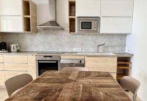 Apartment with large terrace