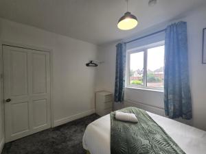 Spacious 3bedroom Apartment-Short and Long Stays-Contractors and Families