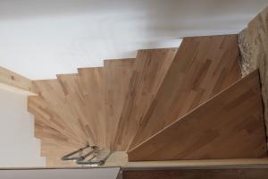 Duplex with exposed stone Heart of Lyon 3rd arrondissement near Part-Dieu