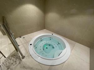 Sunset Dreams Seaview Apartments by the Beach