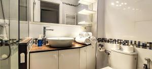 Relaxing 3BR w terrace in heart of Gràcia - Bossa