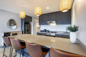 Ridgeside Residence 30