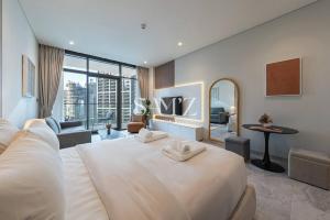 Studio Escape - Unit 1805 - Near Downtown!