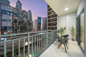 FIRST CLASS 1BR Pool View & Prime Location