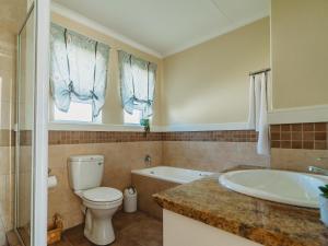 Trafford Cottage on Kingswood Golf Estate