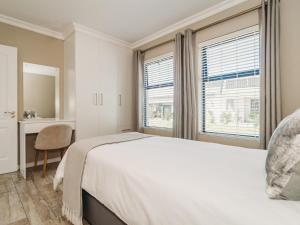 35 Brookside on Kingswood Golf Estate