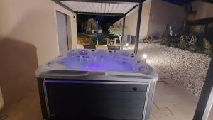 Havre de paix en Drôme villa moderne climatisée - jacuzzi "la maison dà côté"