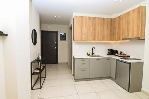 Omonia Flow One by ΜΡS