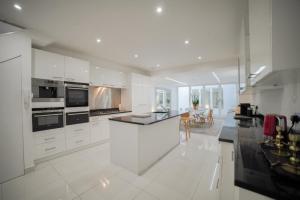 The Prestigious Residence with Modern Elegance