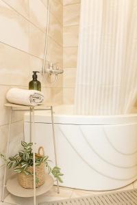 Blue Nest central kavala retreat