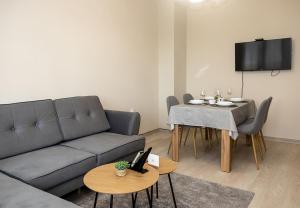 Bright One-Bedroom Flat with Balcony I Quiet Area by Flat Mаnаger