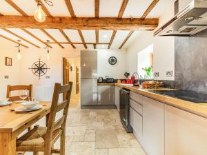 3 Bed in Eckington 86760