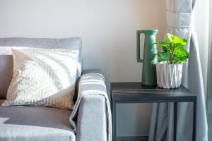 Free housekeeping visits during your stay - StayShort - Contemporary 1BR in JLT with Gorgeous Views