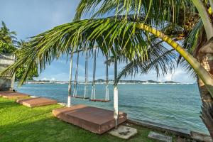 Exclusive! 3-Bedroom Pool Villa with Bay View-Nariya V8