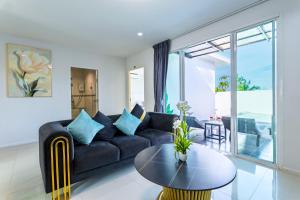 Exclusive! 3-Bedroom Pool Villa with Bay View-Nariya V8