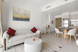 VayK - Stylish 1BR in Prime Downtown Location