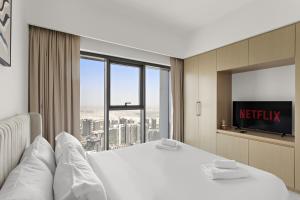 VayK - Stylish 1BR in Prime Downtown Location