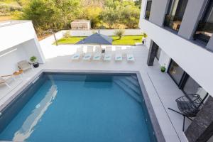 Villa Elena with two pools and spa